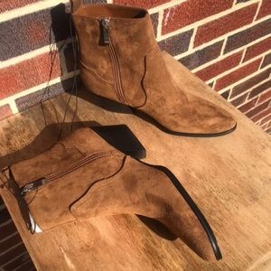 Western Brown suede boots